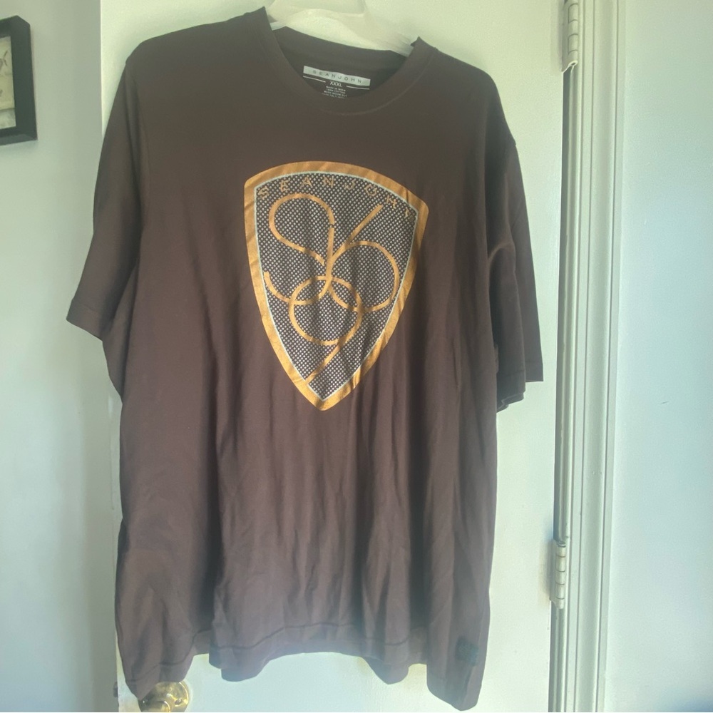 Sean John‎ XXXL Brown T-Shirt with Gold Emblem